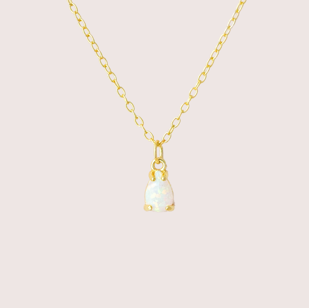 FIA // Dainty tiny opal necklace