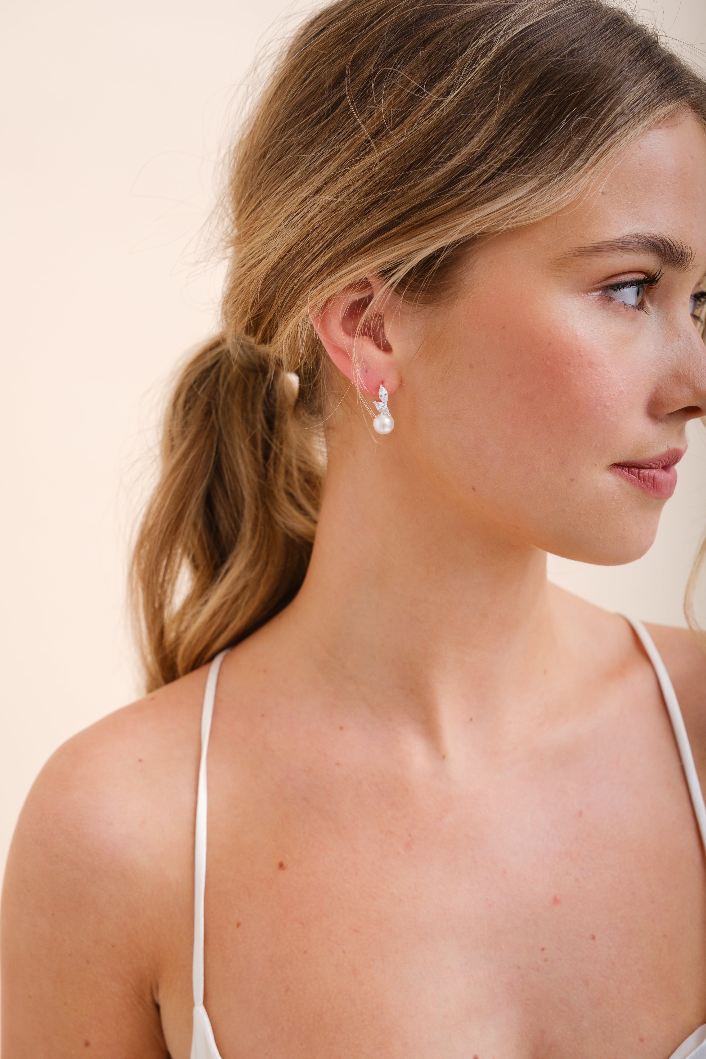 ERYN studs // Gold pearl stud earrings