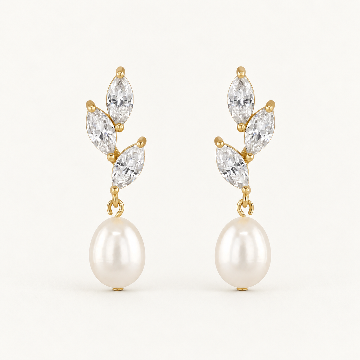 Eryn pearl earrings - gold