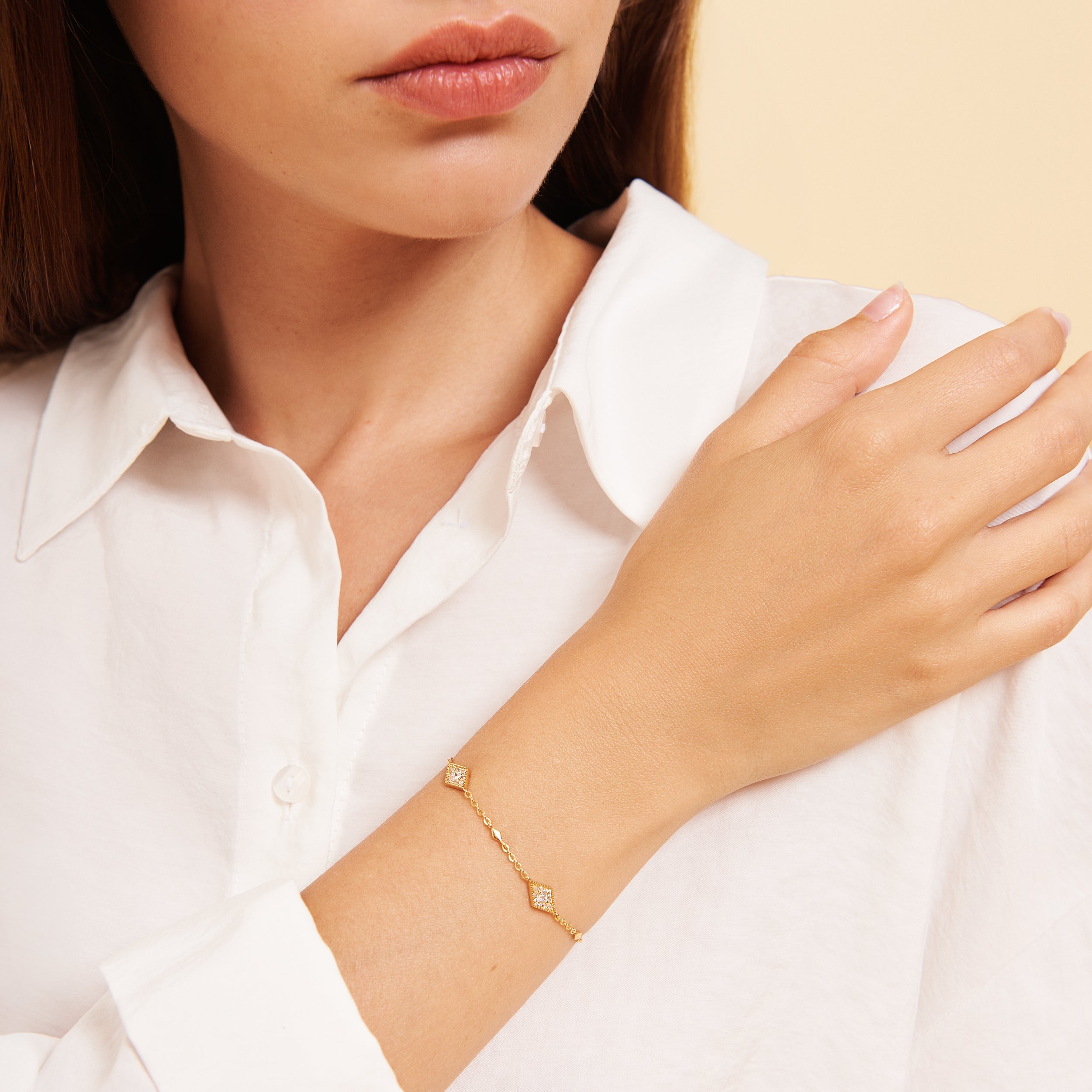 KITE BRACELET // Dainty cubic zirconia rhombus kite charm bracelet