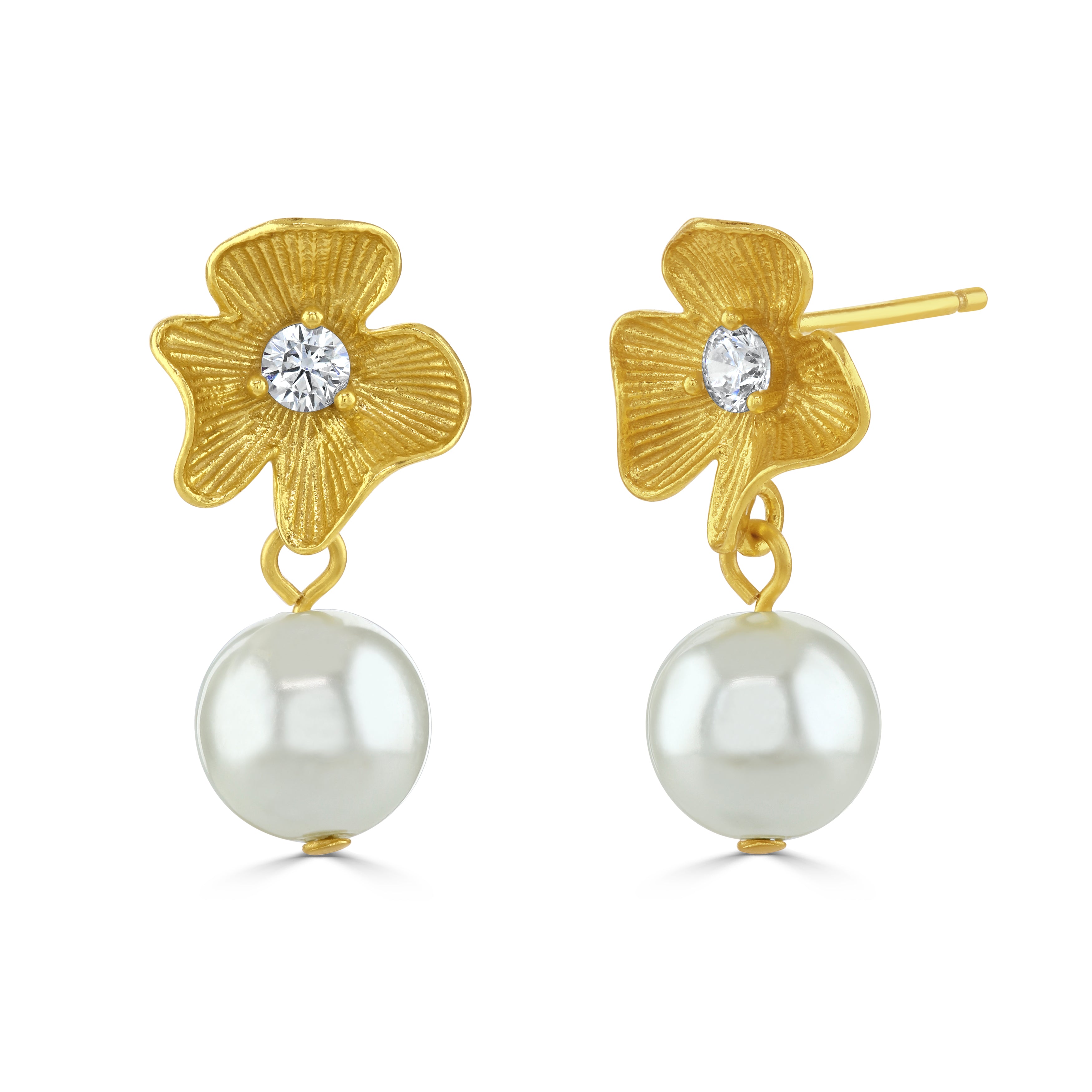 HANA // Gold floral and pearl earrings