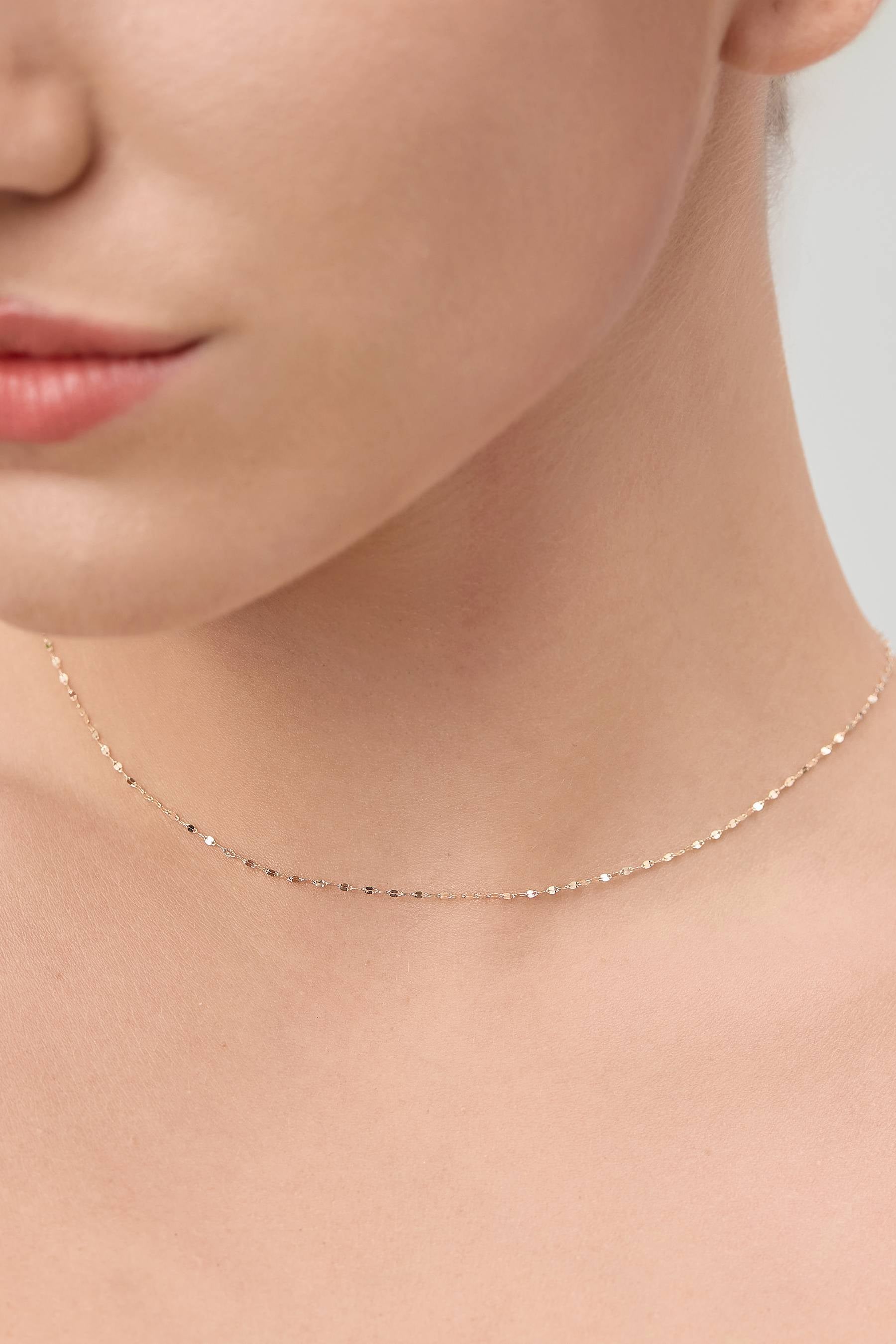 SHIMMER CHAIN - PETAL NECKLACE