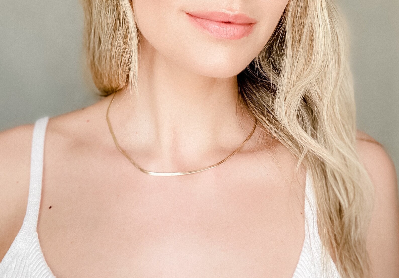 FAYE // Dainty snake chain necklace