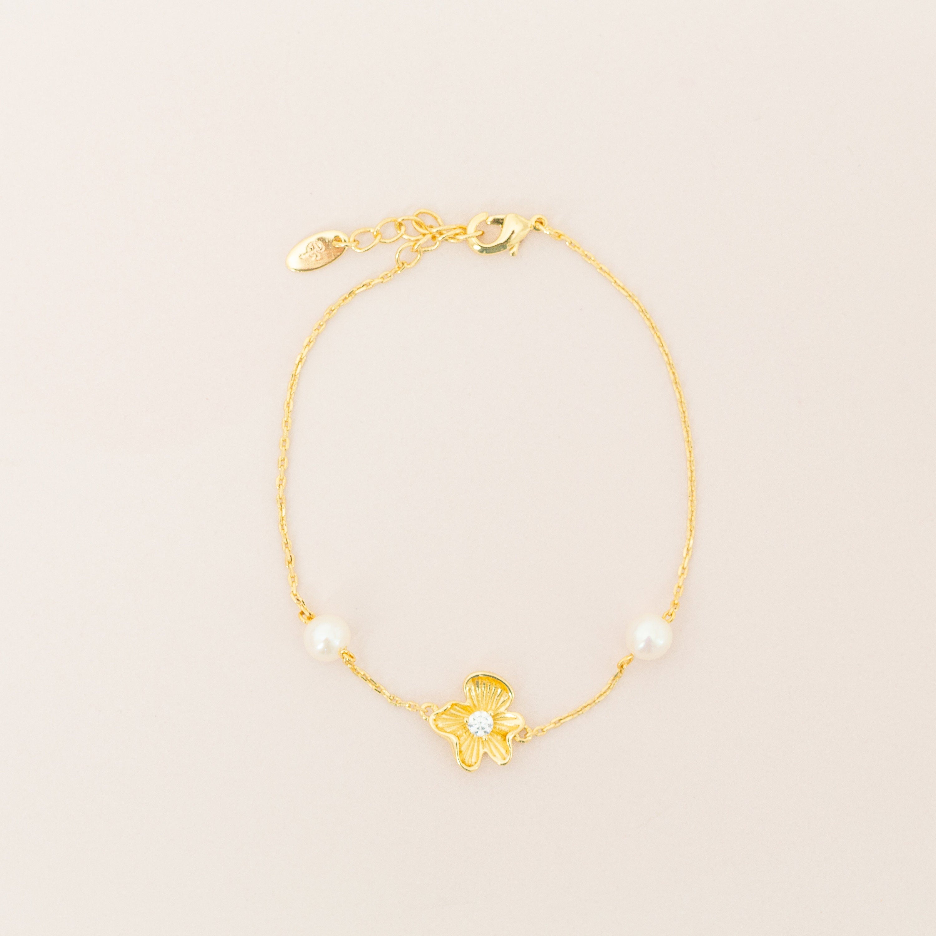 HANA bracelet // Gold flower bridal bracelet