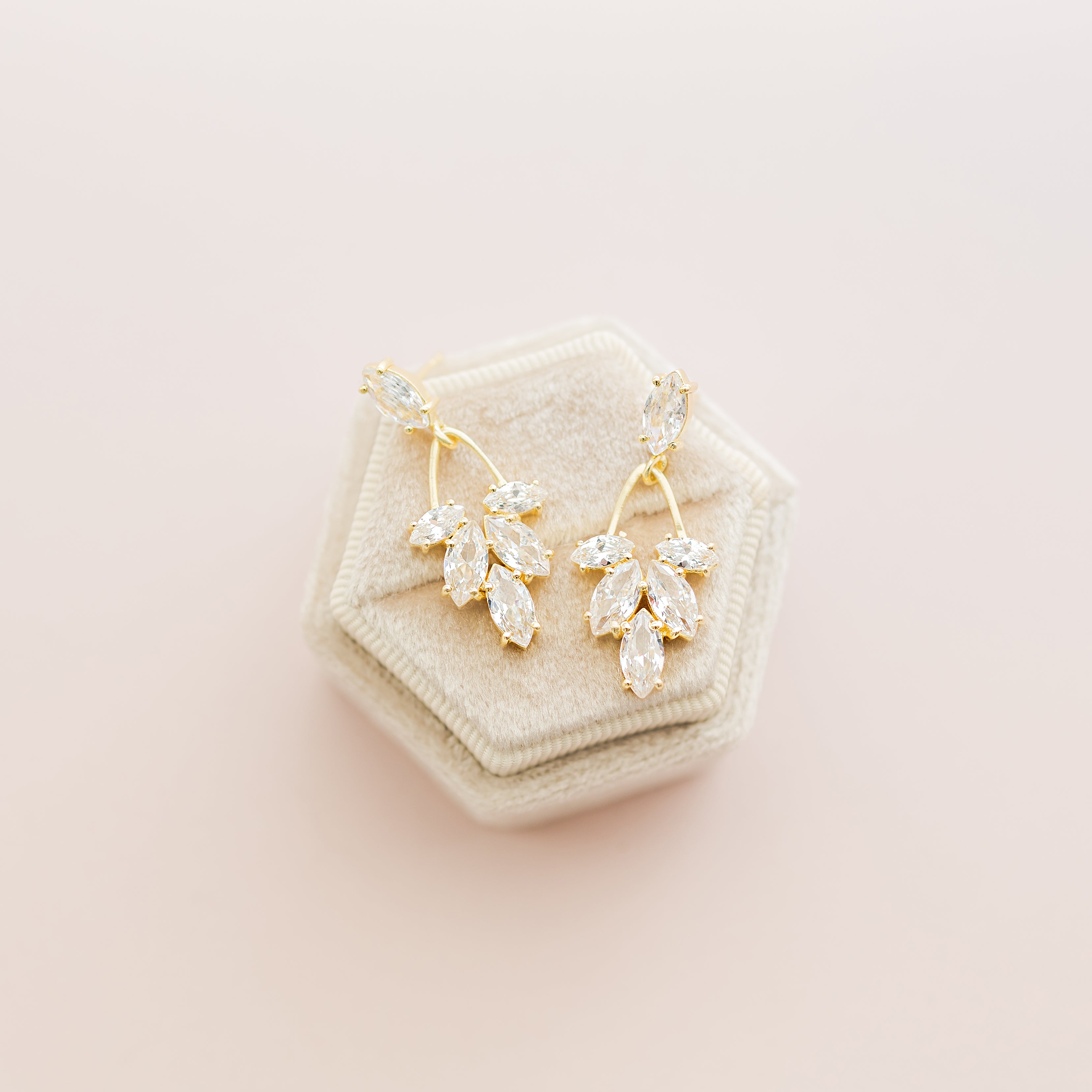 ANNA - Gold Crystal drop earrings