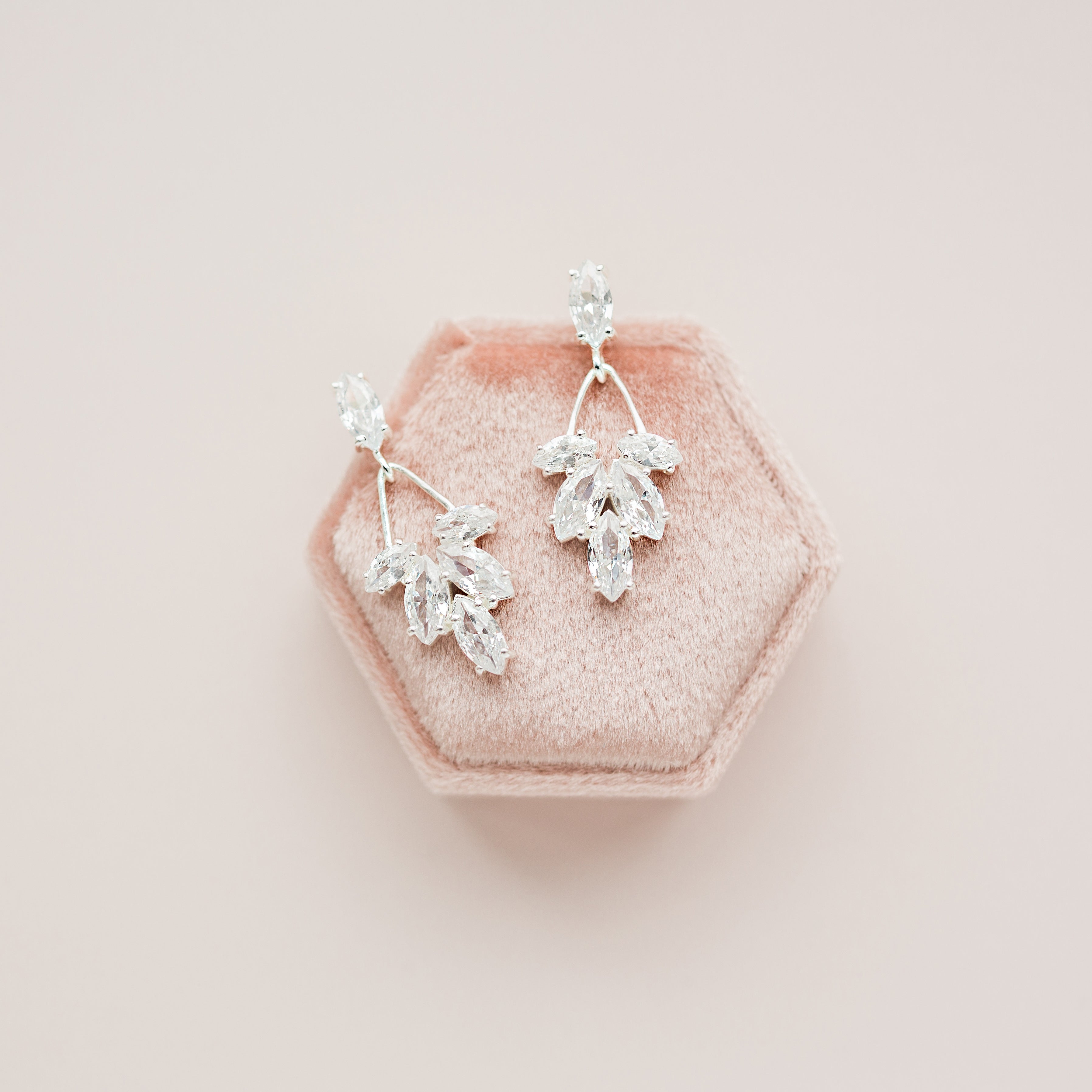 ANNA - Gold Crystal drop earrings