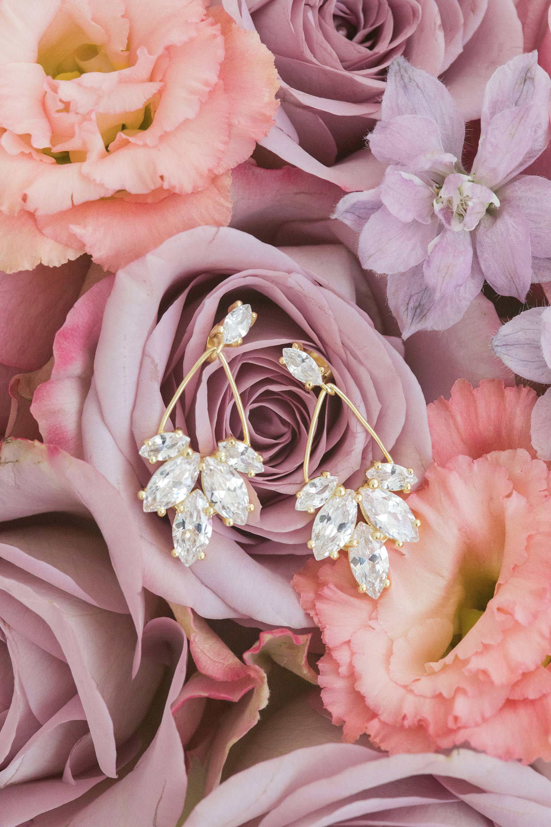 ANNA STATEMENT // Gold crystal bridal earrings