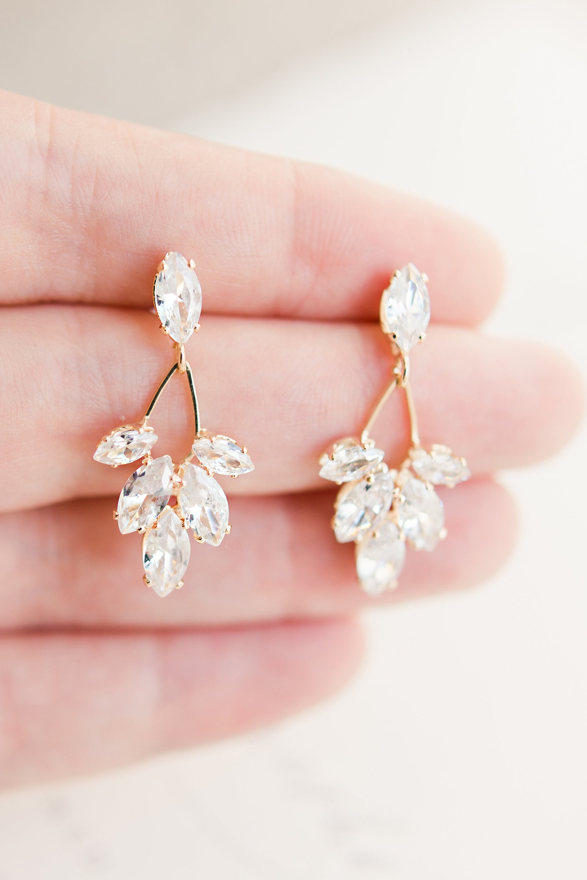 ANNA - Gold Crystal drop earrings