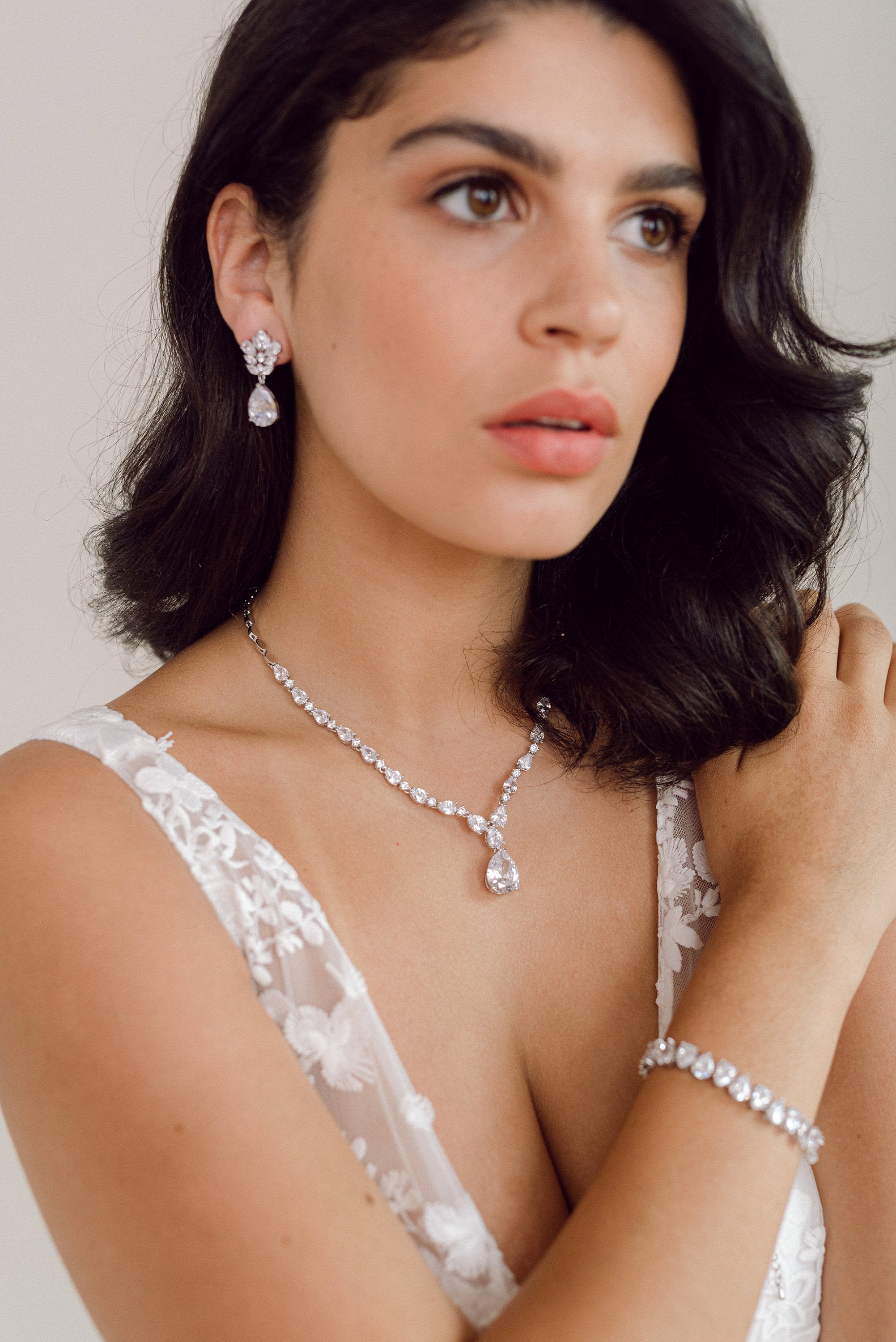 GEMMA // Cluster drop earrings