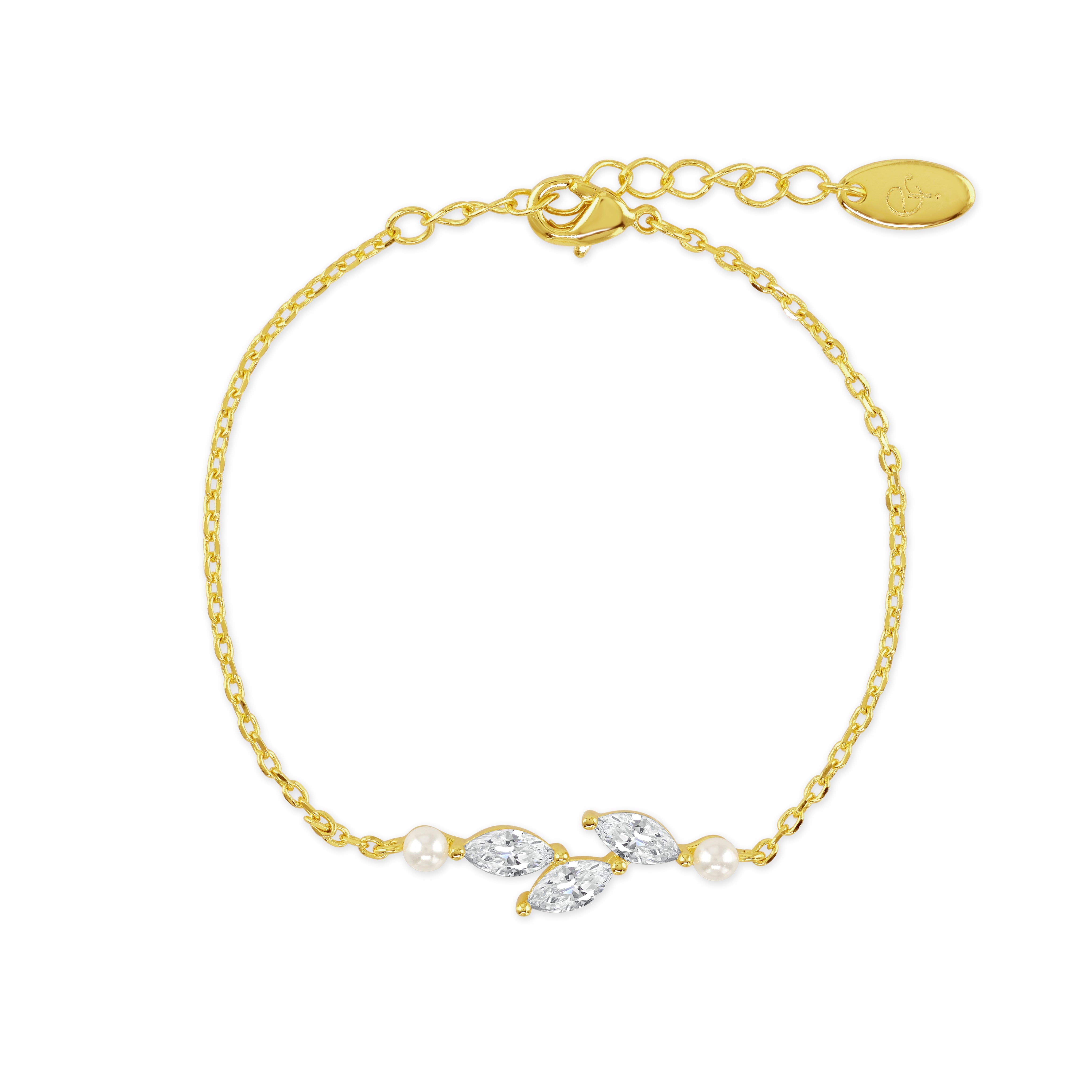 ERYN BRACELET // Gold dainty pearl and cz bracelet
