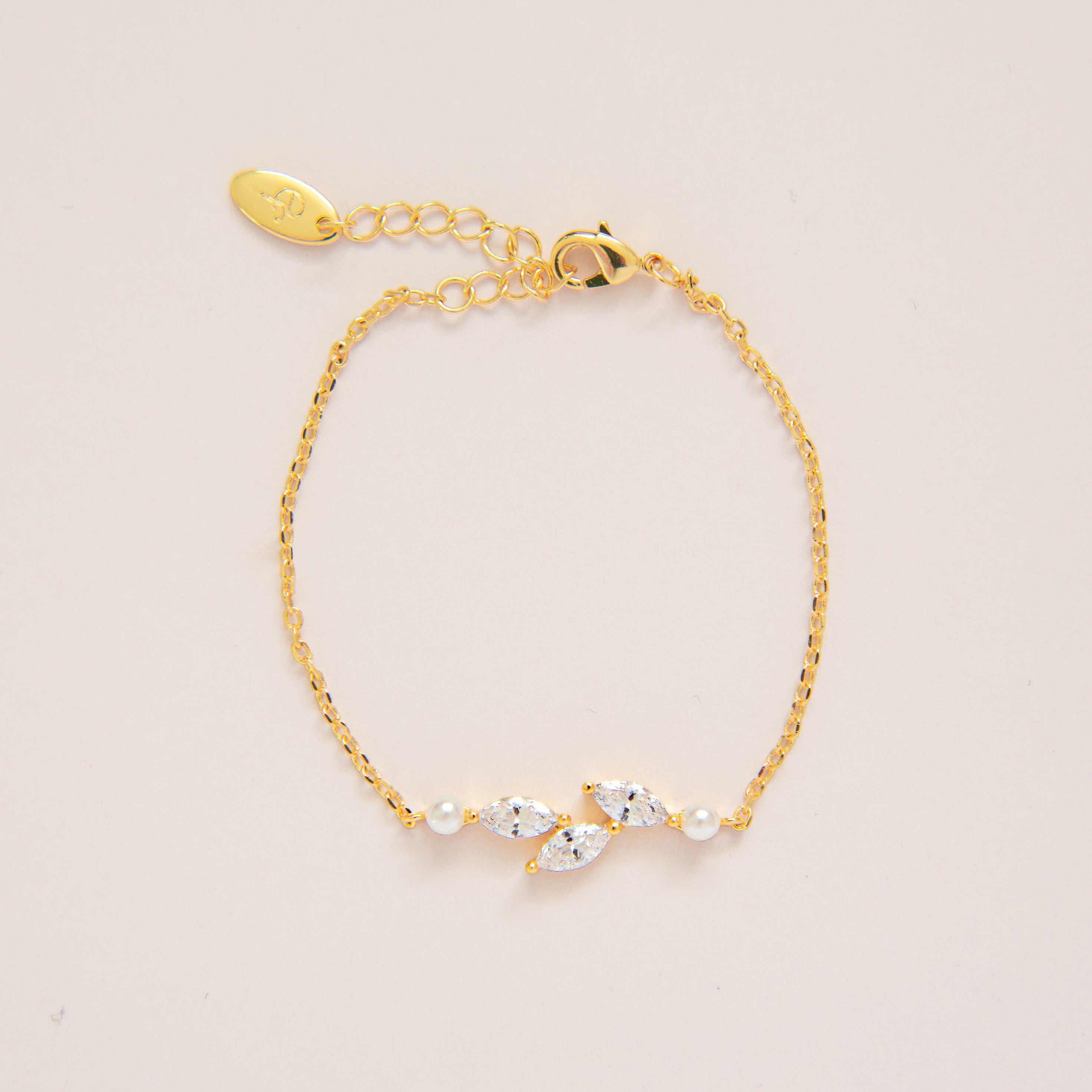 ERYN BRACELET // Silver dainty pearl and cz bracelet