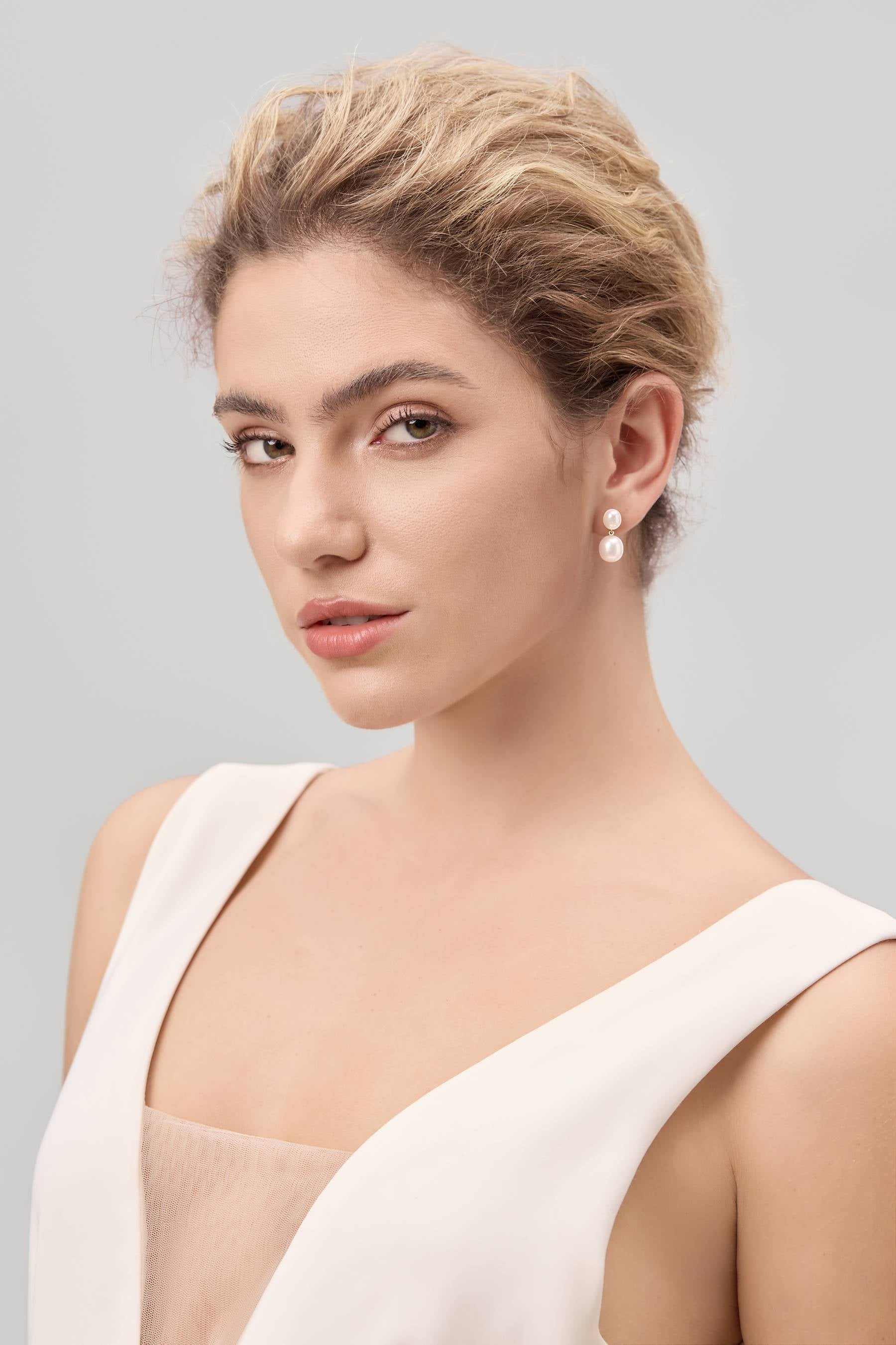 SEVILLA // Double pearl drop earrings