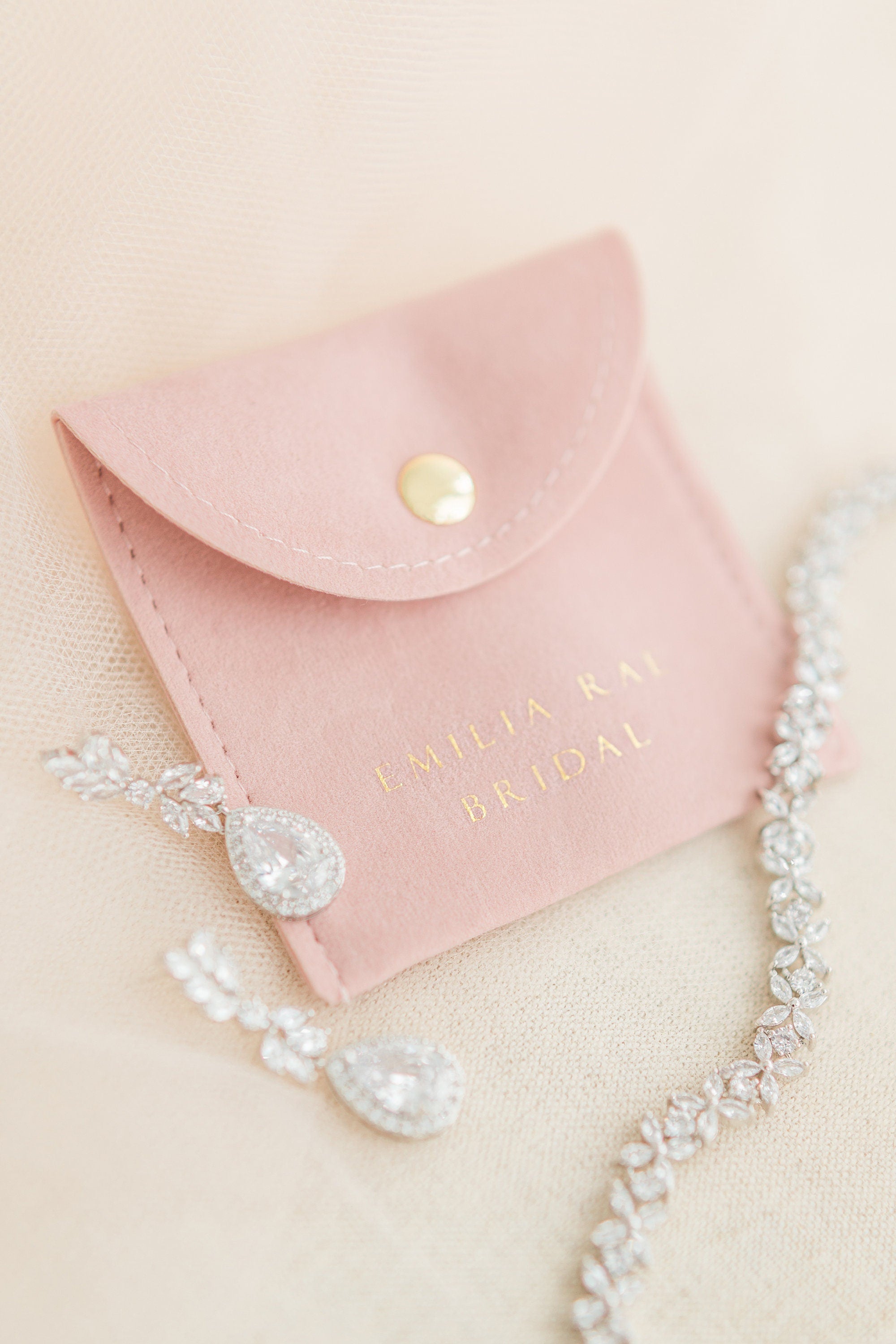 ANNA NECKLACE // Crystal leaf wedding necklace