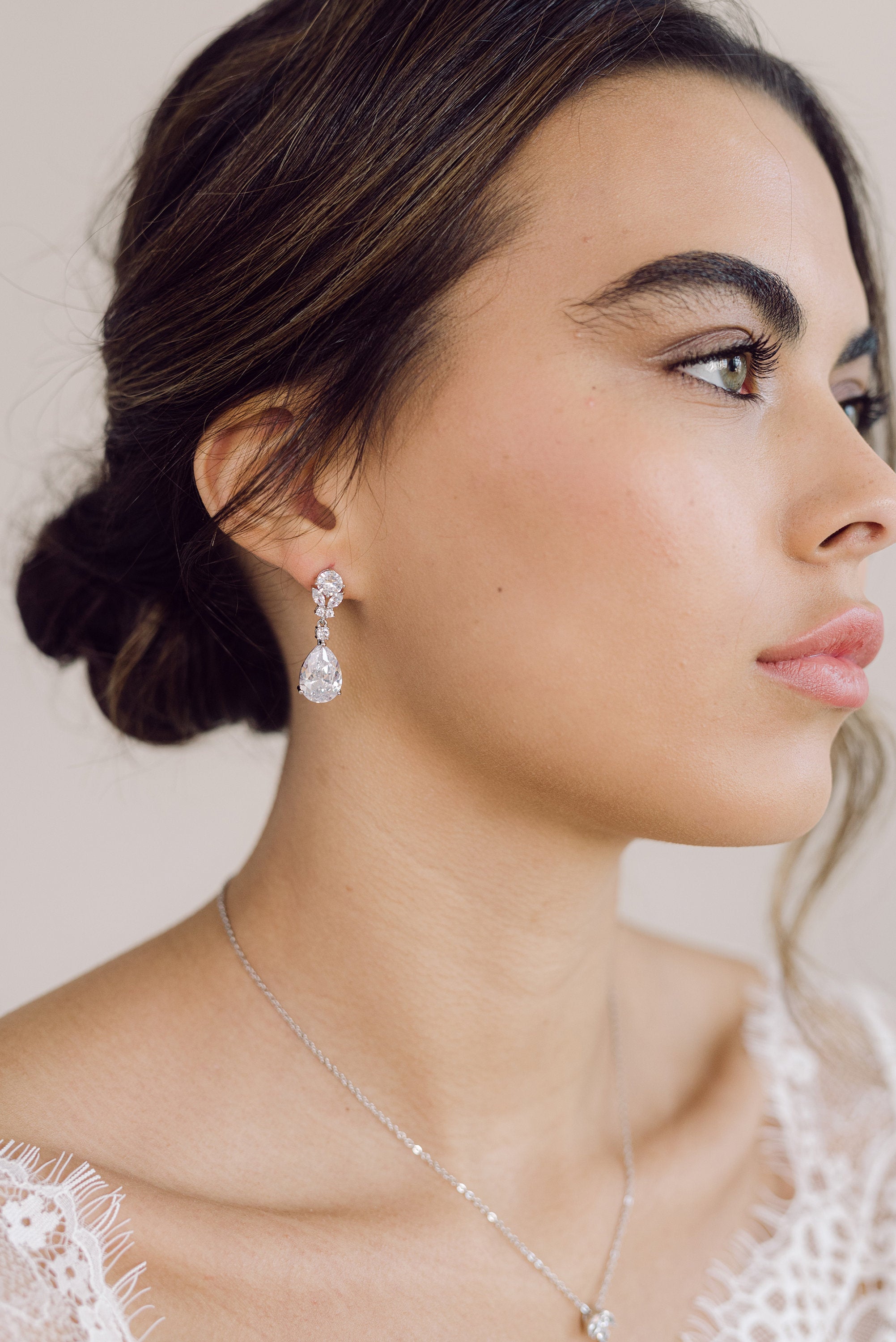 ROSIE // Silver crystal earrings