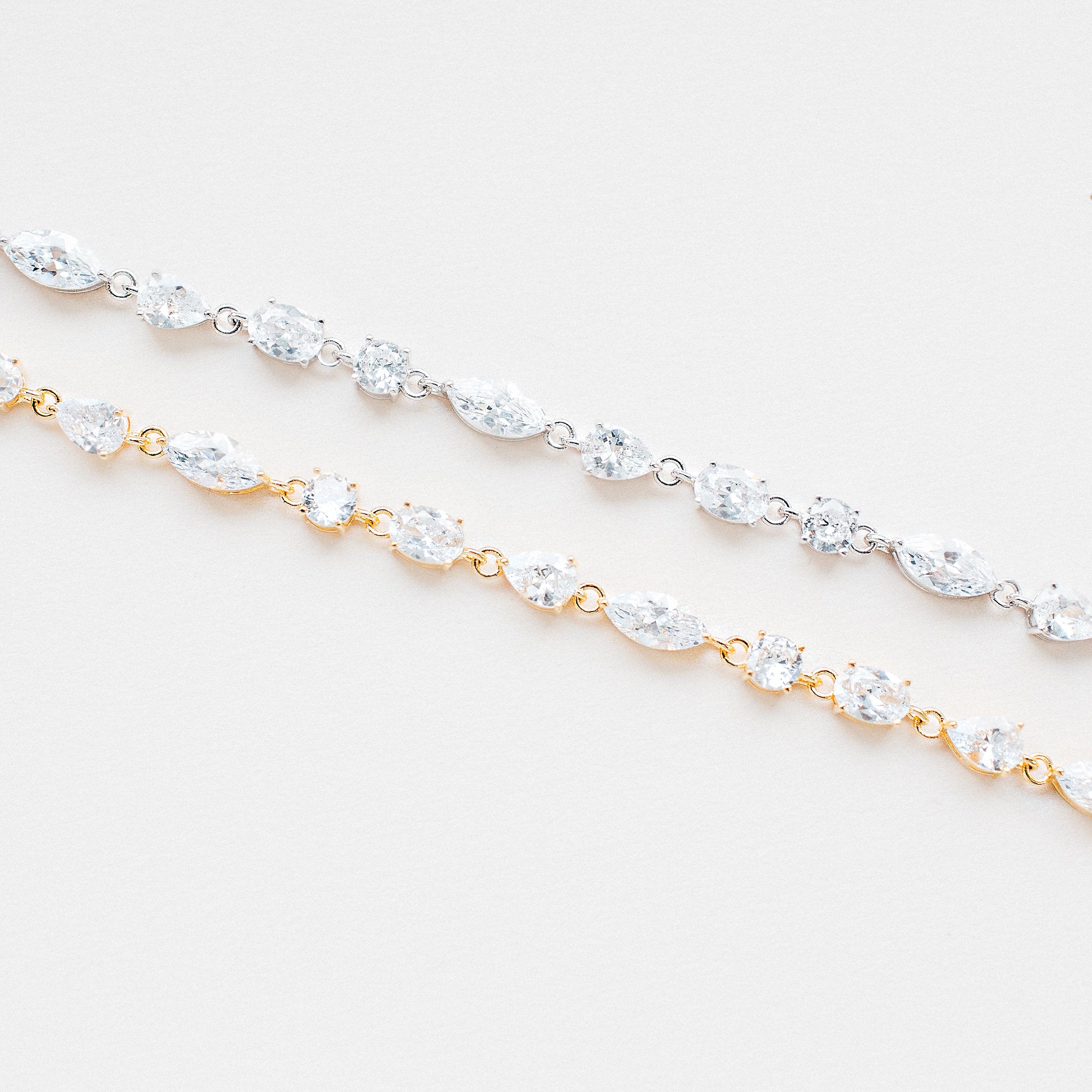 ELLIE // Dainty crystal bridal bracelet