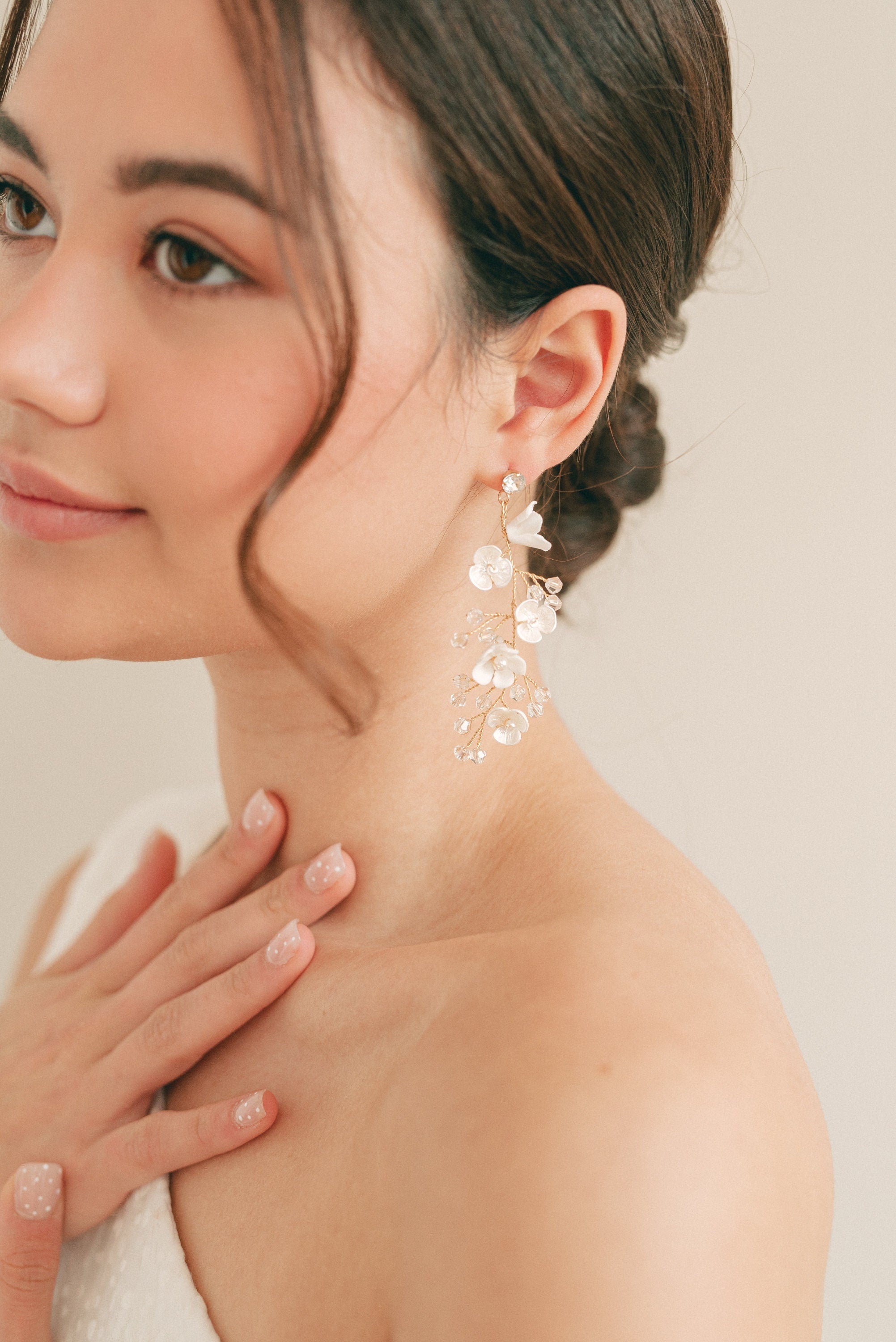 VIENNA // Gold floral Bridal Earrings