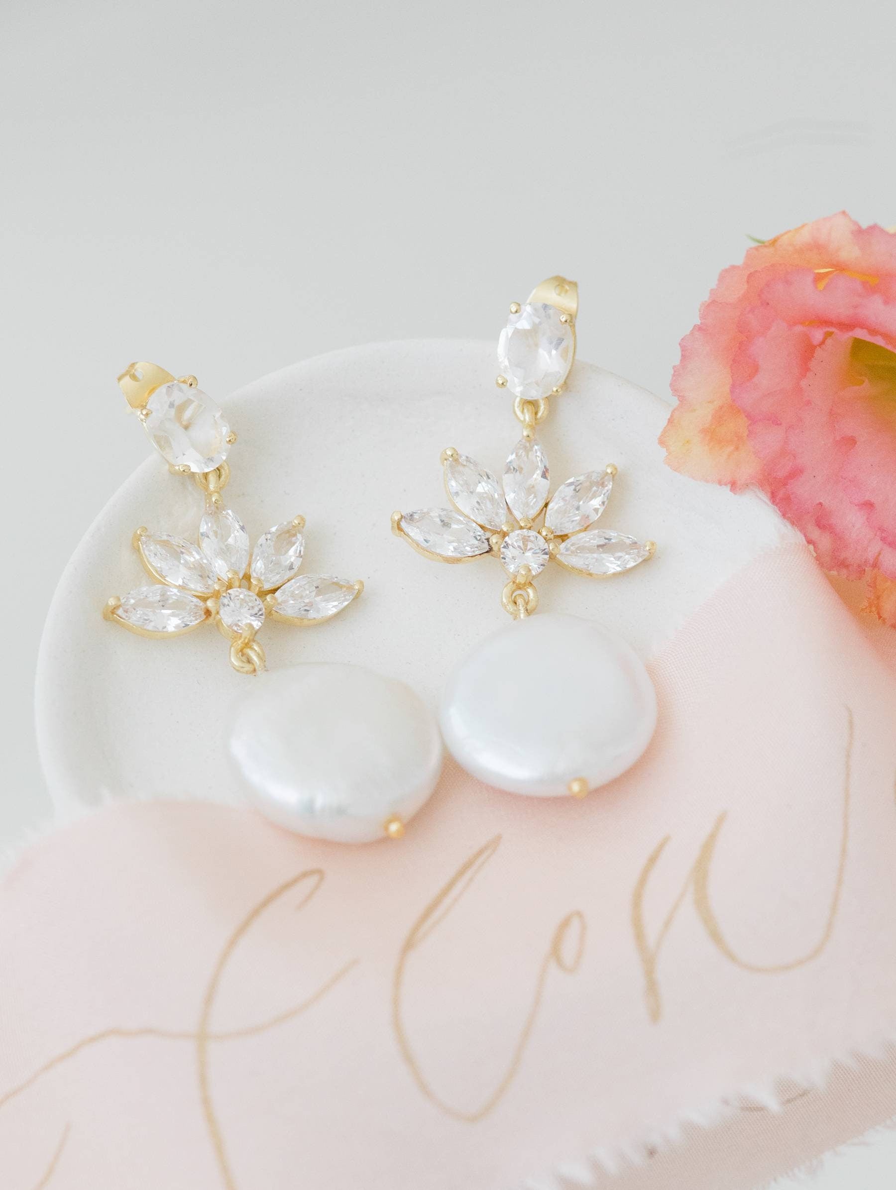 SELENA // Gold pearl statement earrings
