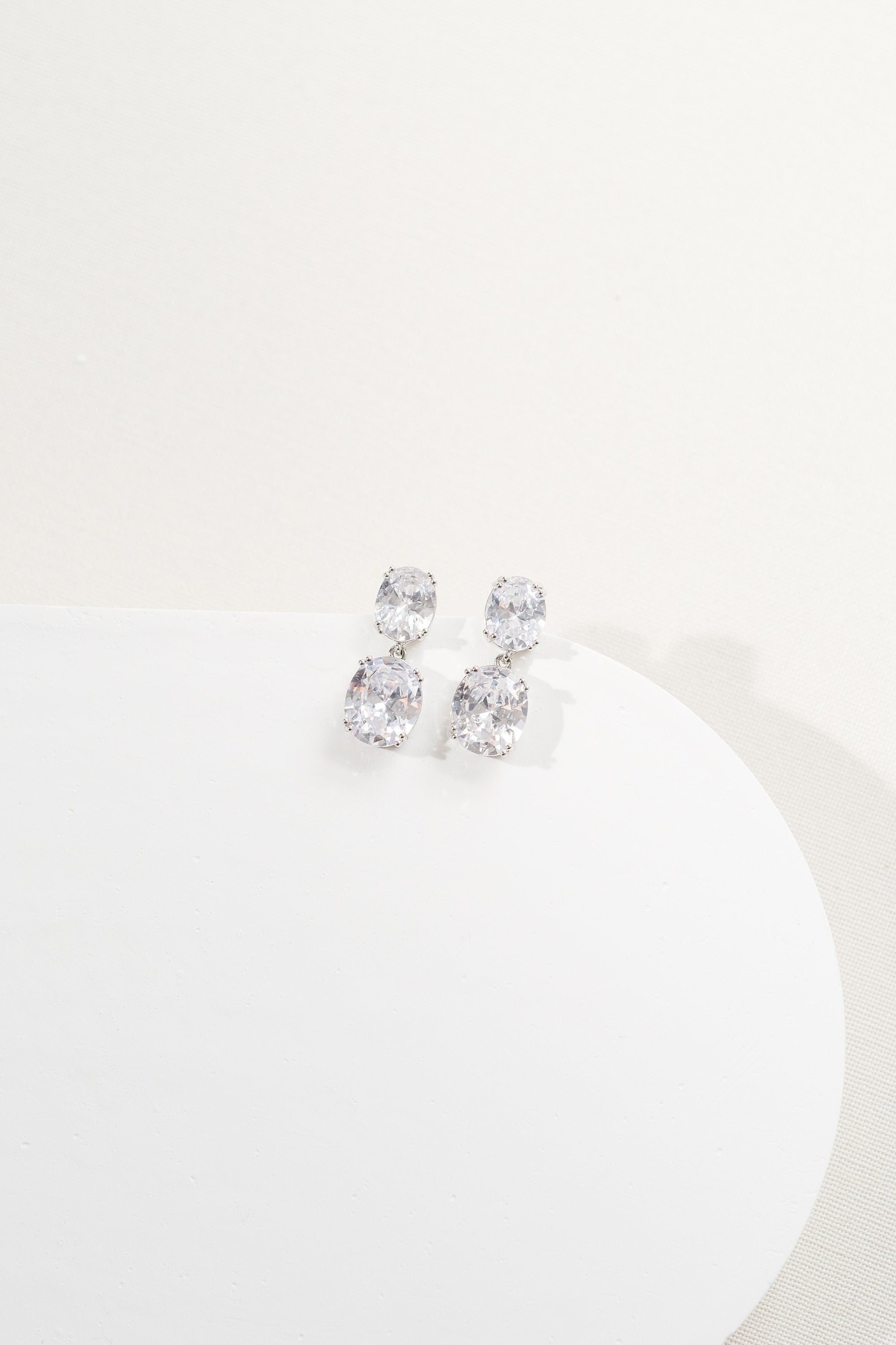 NATALIA // Silver cubic zirconia earrings