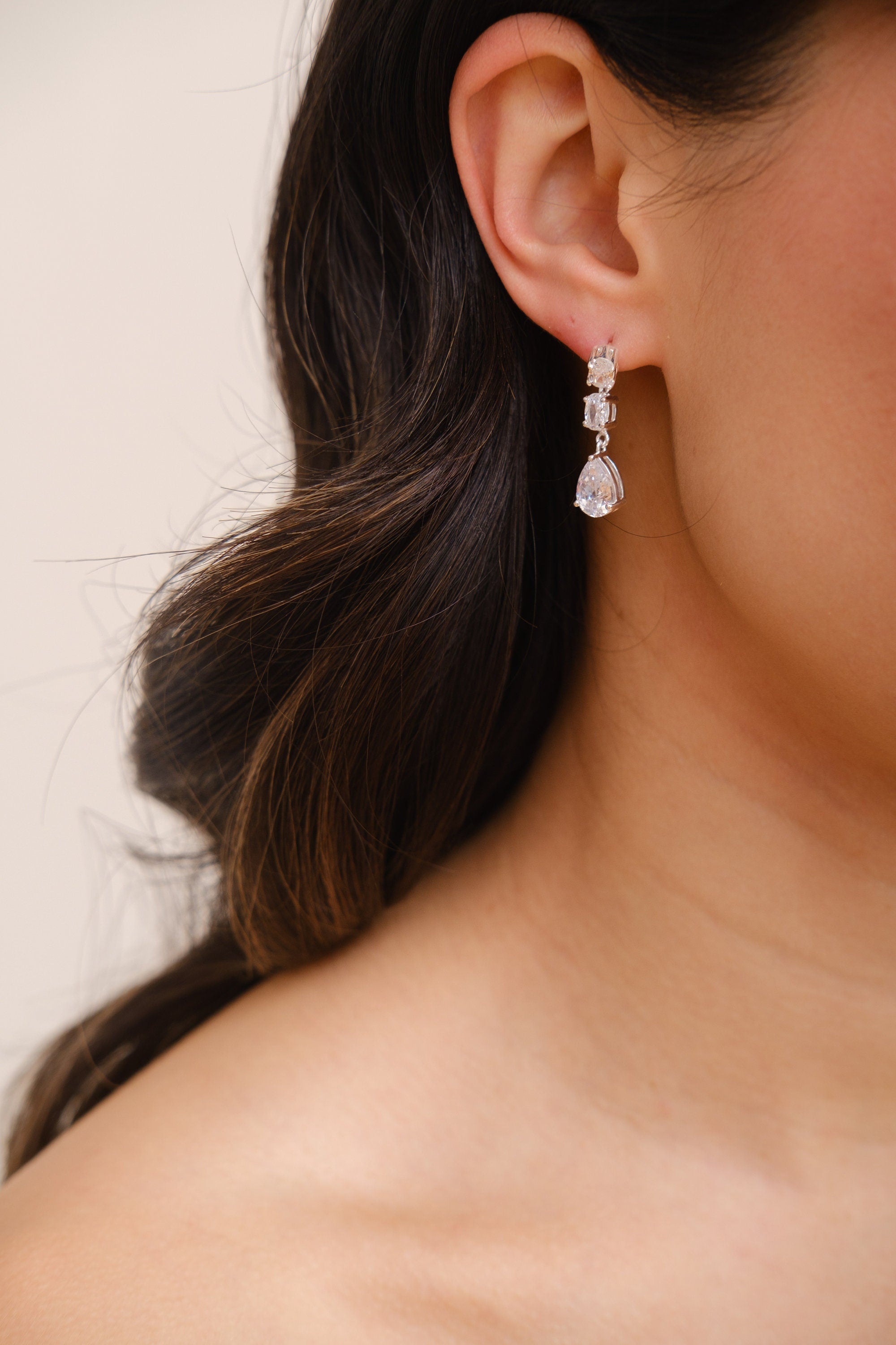FRANKIE // Cubic zirconia drop earrings